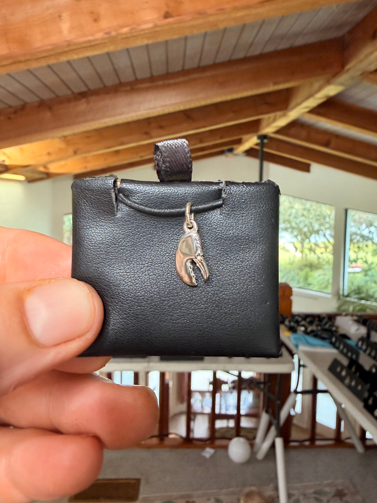 Crab Claw Pendant (Stone Crab) (Small), 