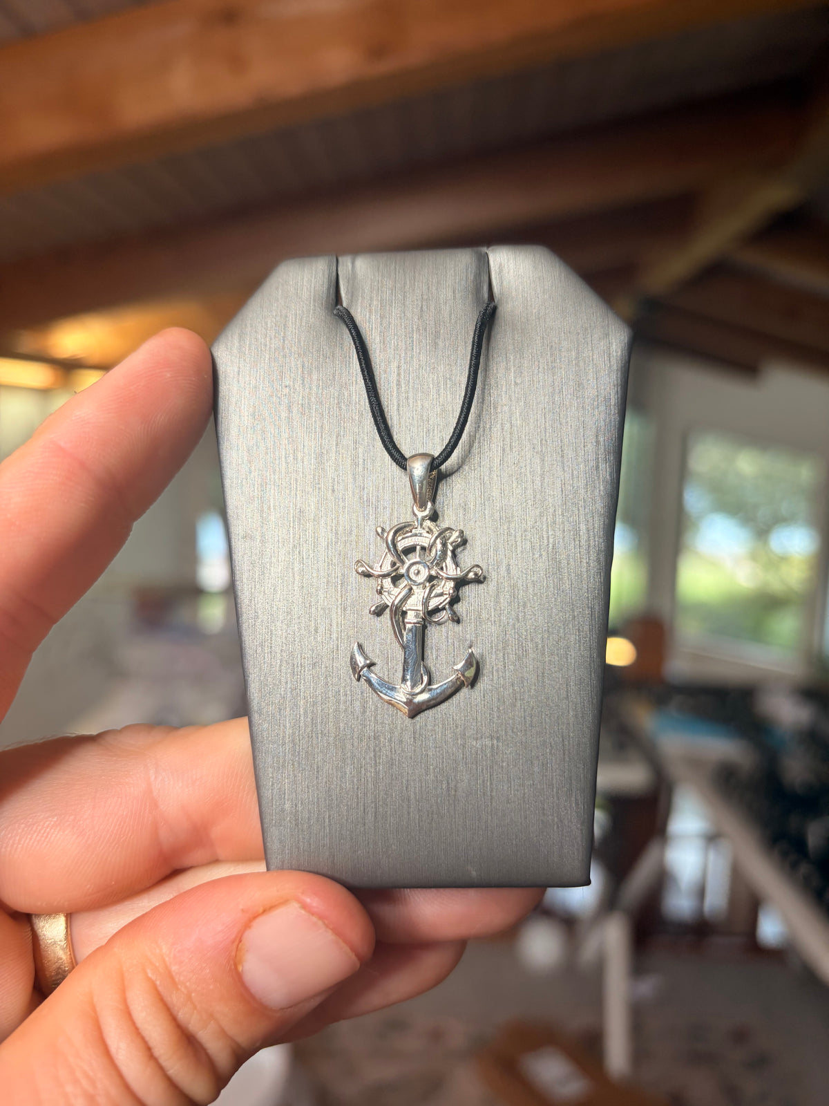 Anchor Pendant (Tentacles), 