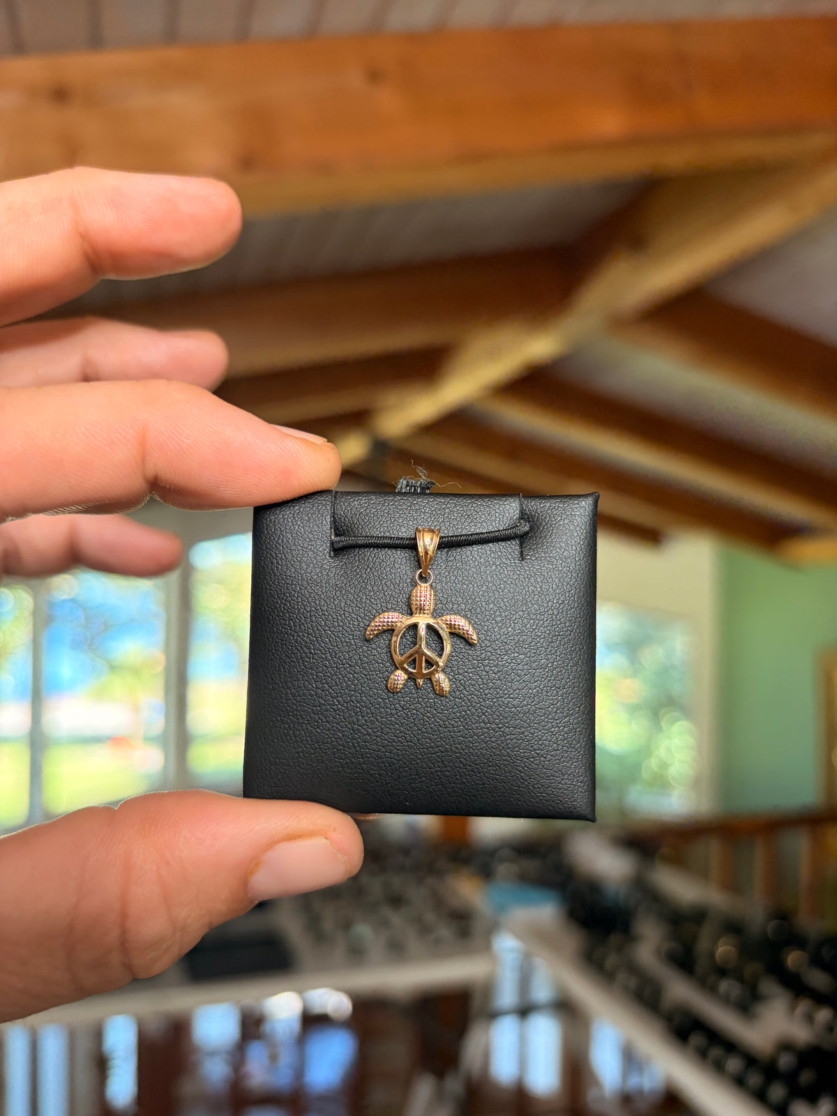 Turtle Pendant 14K (Peace Sign), Solid 14K Gold