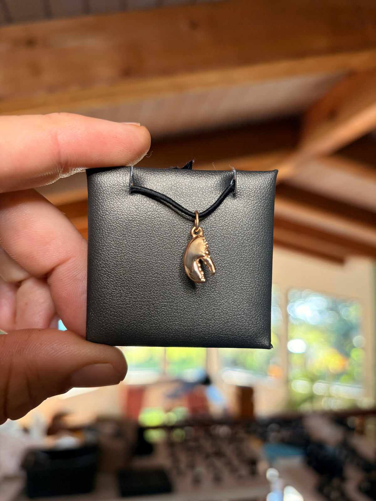 Crab Claw Pendant 14K, Solid 14K Gold