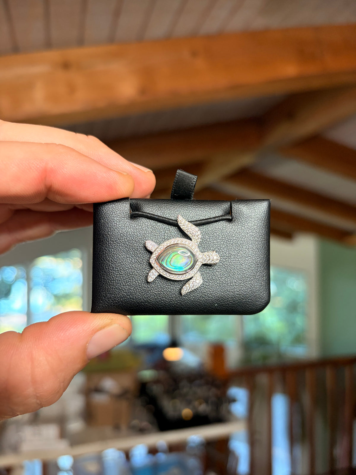 Turtle Pendant (Abalone), 
