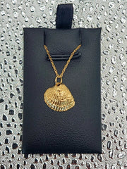 Sea Shell Pendant 14k view 2